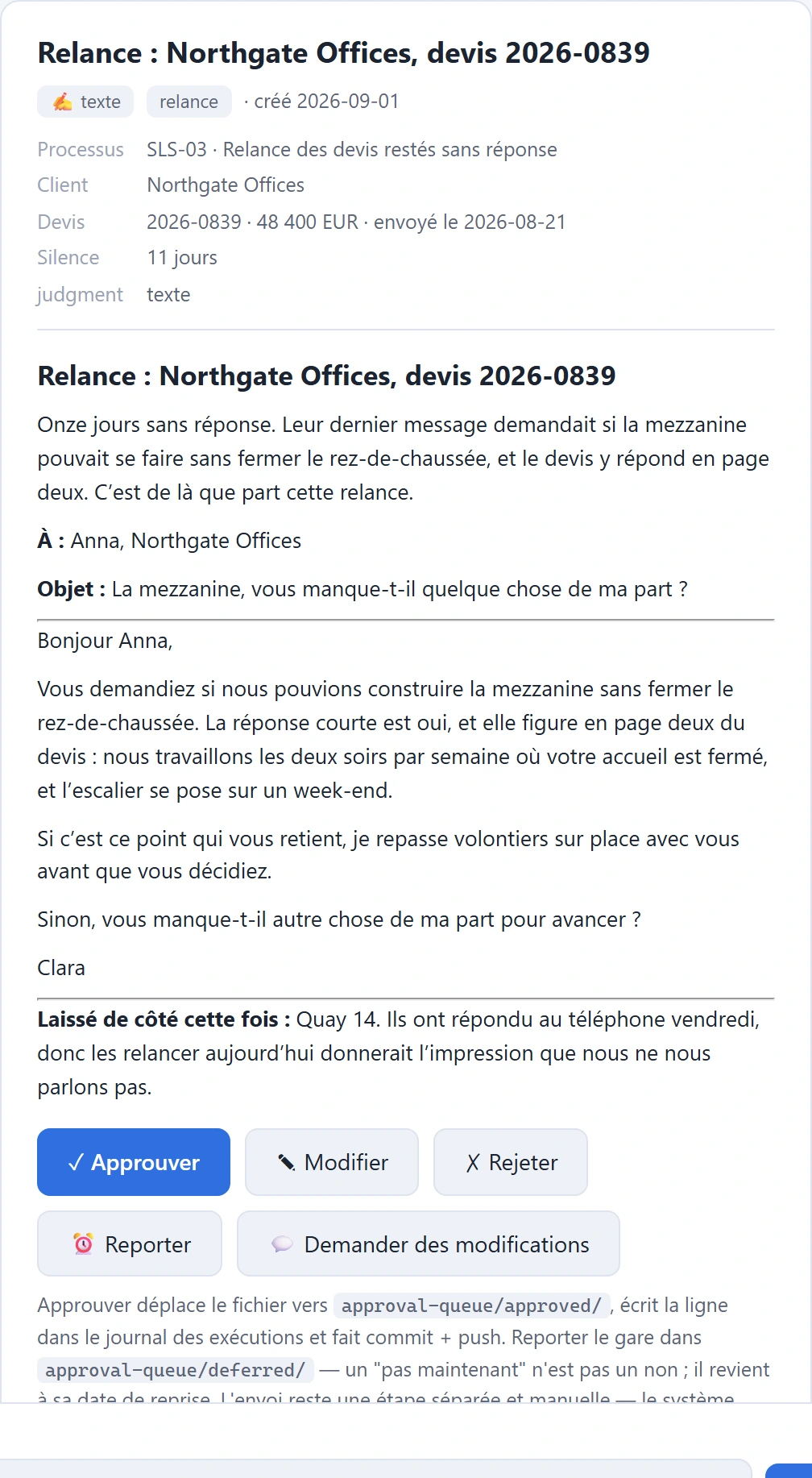 un brouillon, ouvert